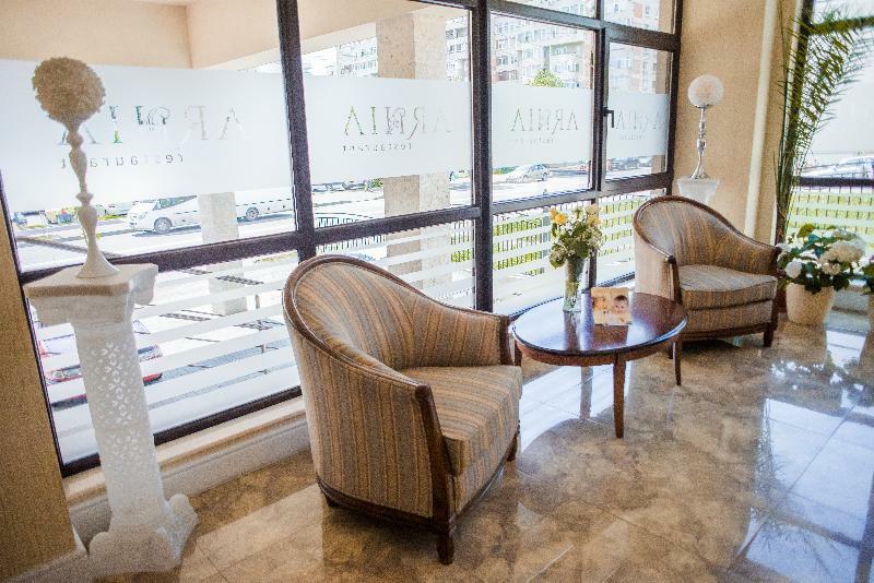 Hotel Arnia Яш Екстериор снимка